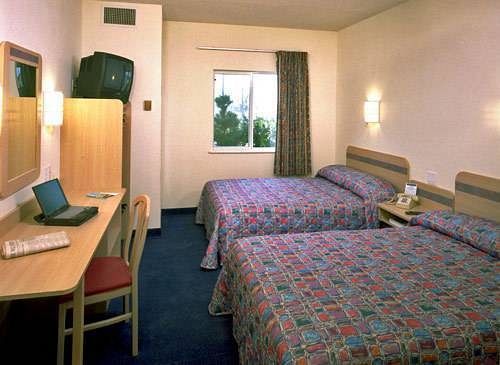 Motel 6 Vallejo - Maritime North Экстерьер фото