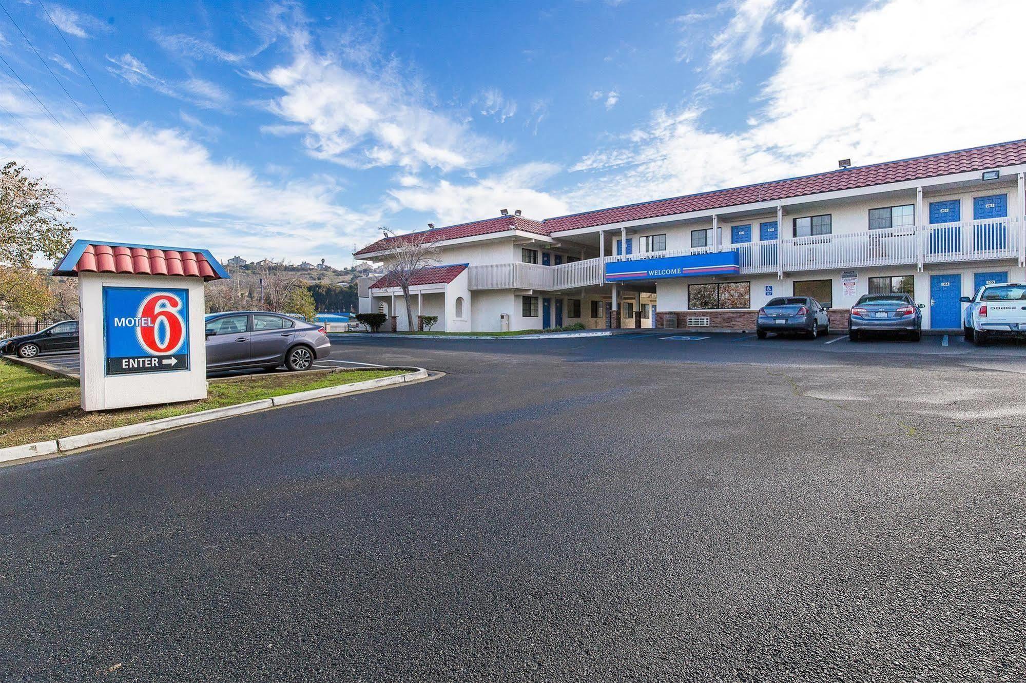 Motel 6 Vallejo - Maritime North Экстерьер фото
